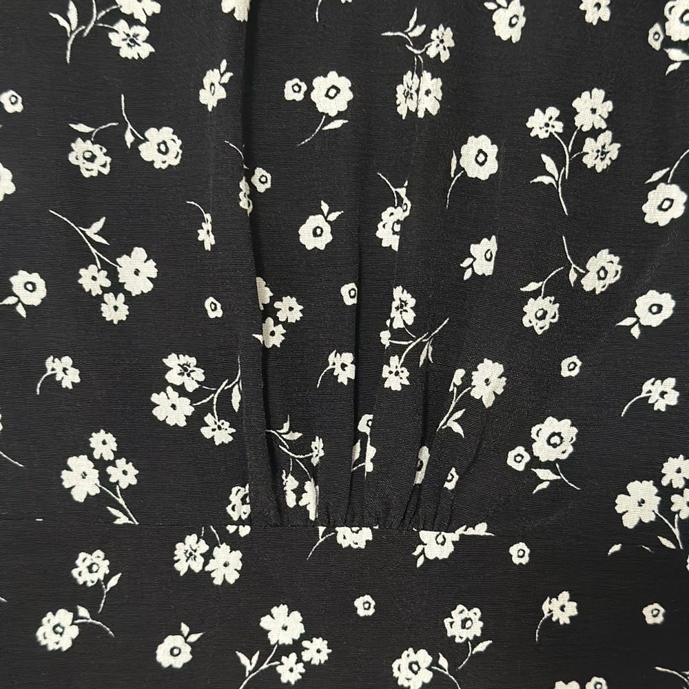 Nobody’s Child Midi Sundress with Puff Sleeves and V-Neck - Picture 15 of 15
